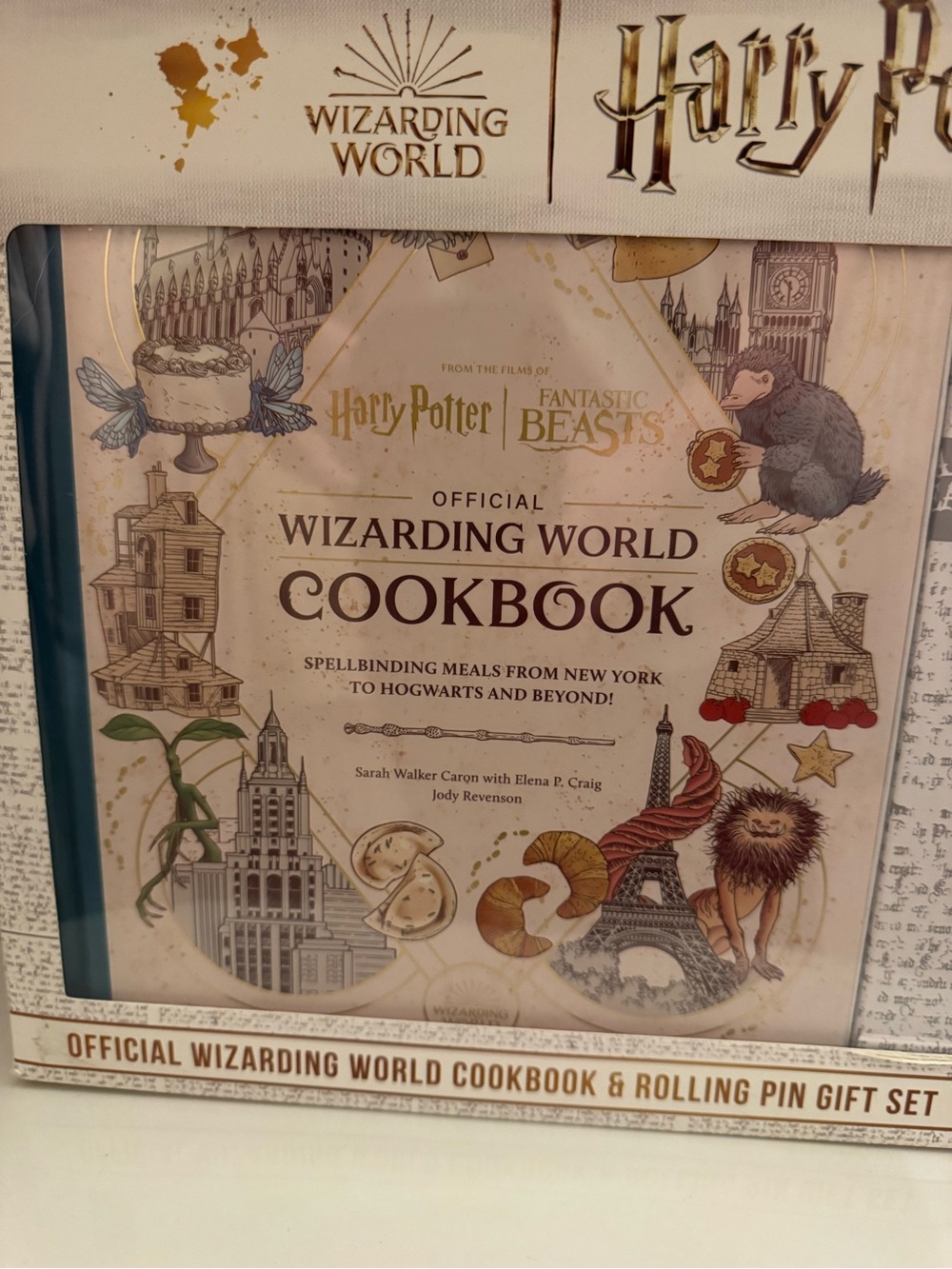 Harry Potter Official Wizarding World Cookbook Gift Set With Rolling Pin - Picture 2 of 6